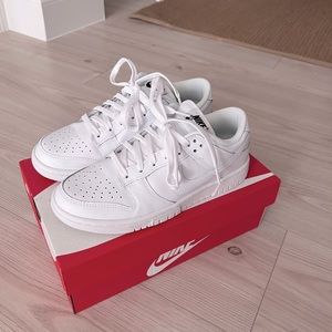 Women’s Nike Dunk Low white